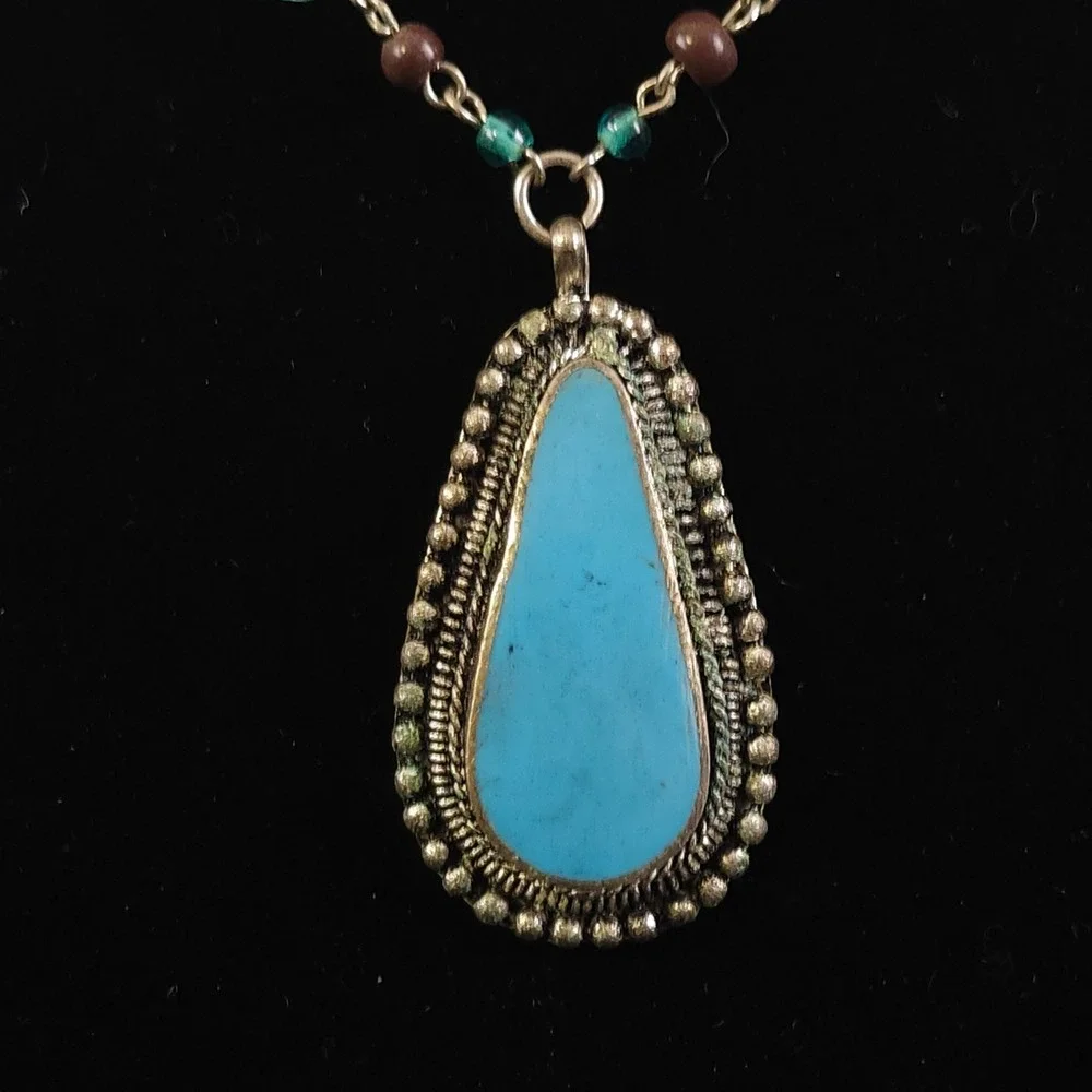 Vtg NY New York & Co Chunky Blue Turquoise Color Necklace Silver Tone Statement - Picture 2 of 7